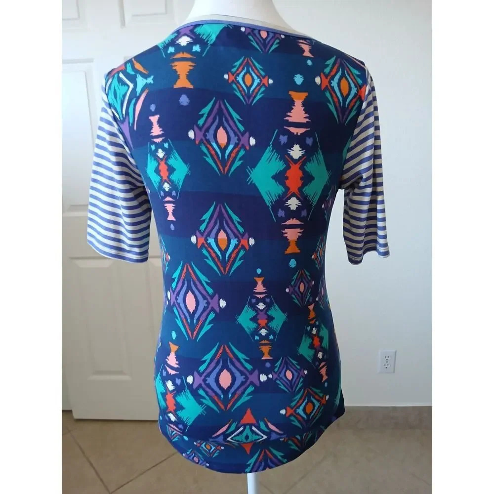Lularoe Womens T-shirt Size XS Short Sleeve Round Neck Gray And Multicolor - Picture 5 of 15
